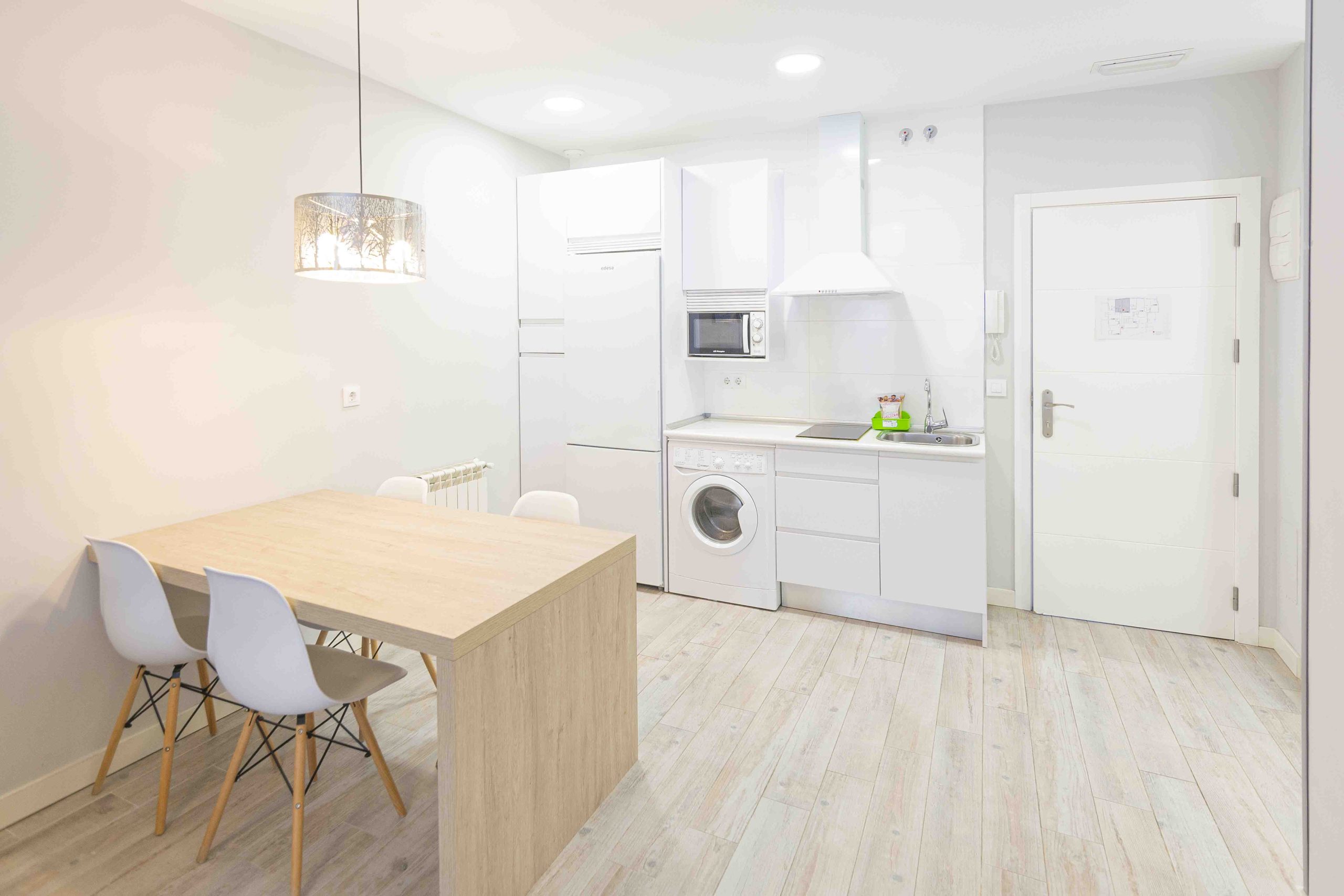 Amplia cocina Apartamentos Liencres 2