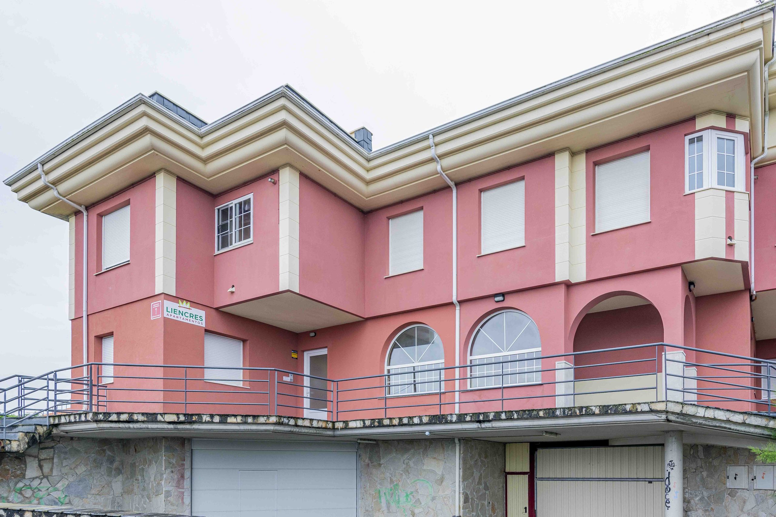 Exterior Apartamentos Liencres 2